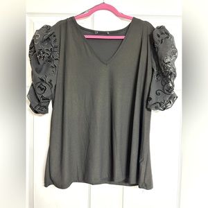 Black puff sleeve blouse 2x
